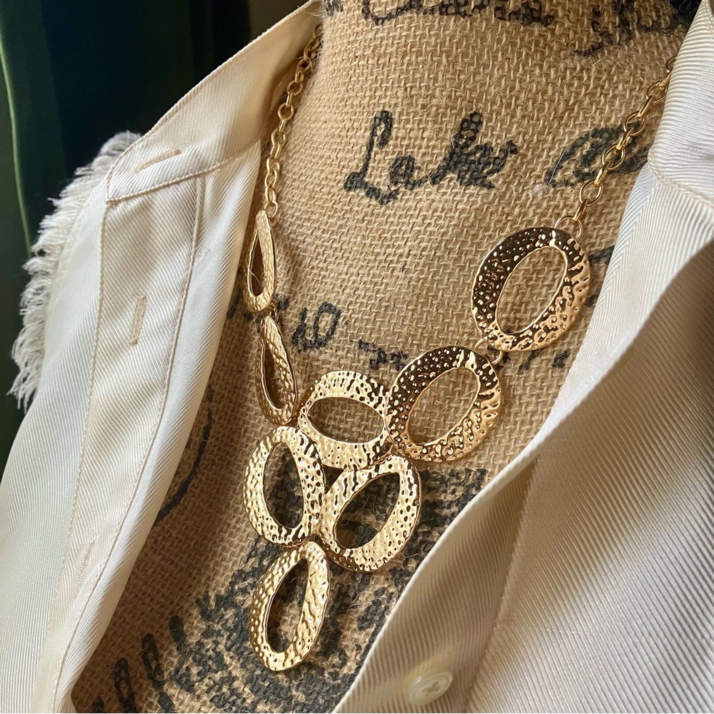 Gold textured necklace